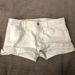 NWOT LOFT print shorts